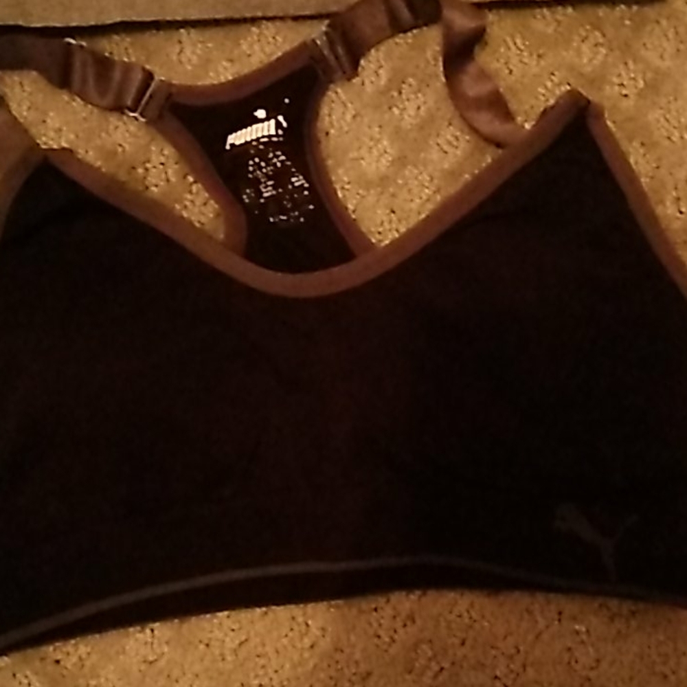 Puma sports bras - Picture 4 of 5